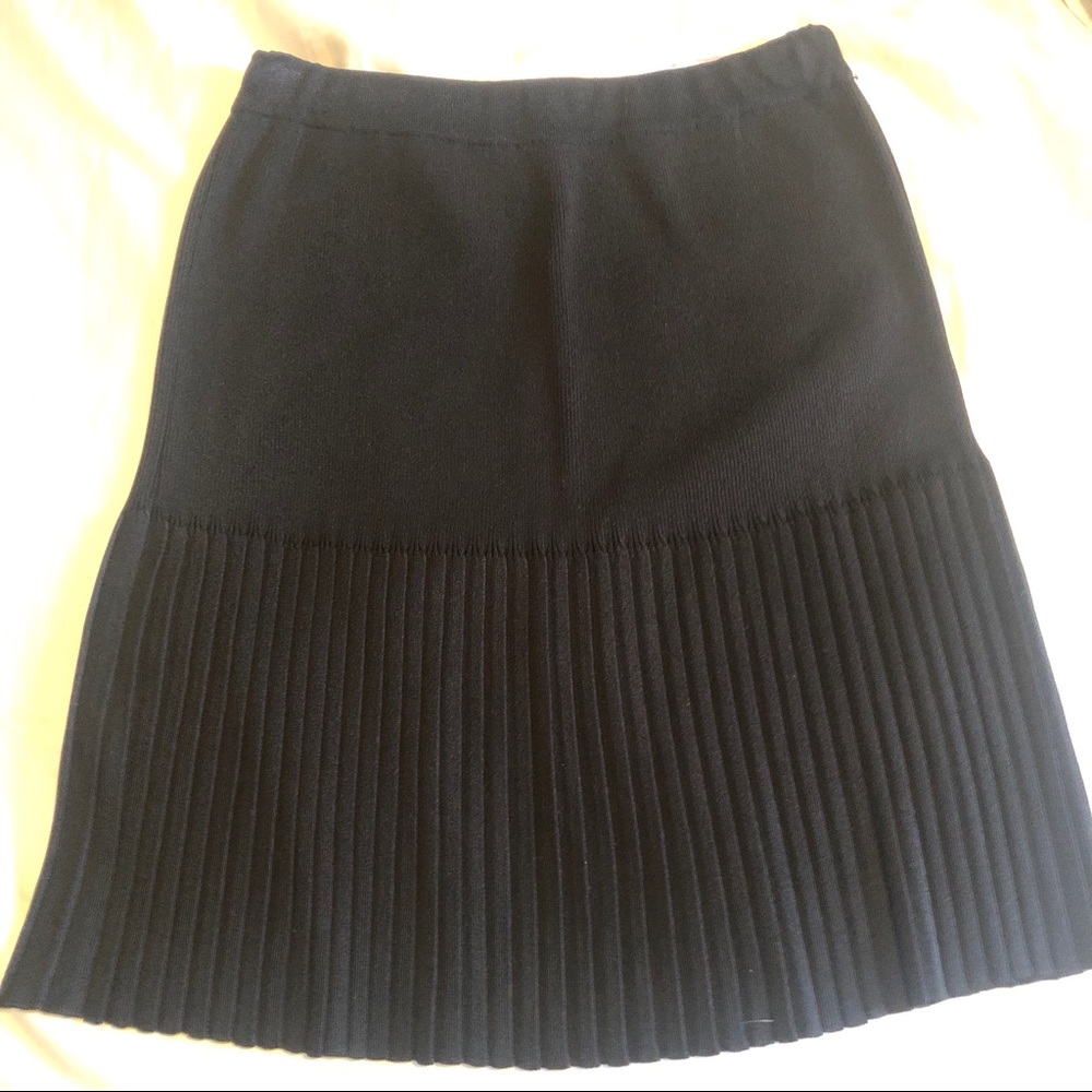 Black small skirt